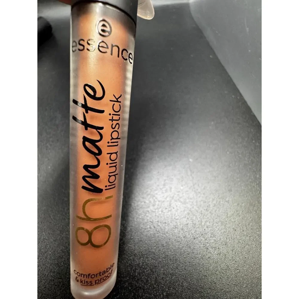 Essence nwt 8hr